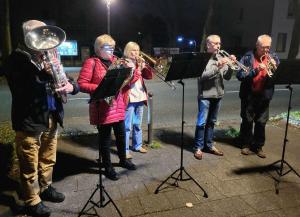 Der Bläserkreis stimmt alle ein